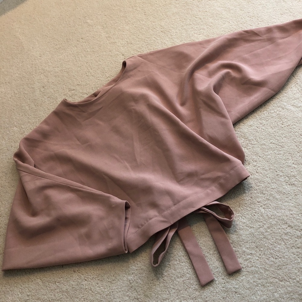 Cropped, open back with bow detail blouse